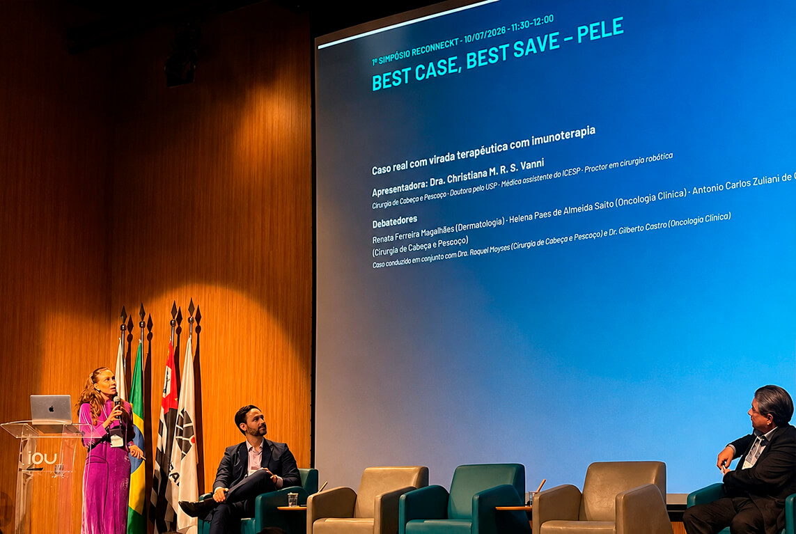 Dra Christiana Vanni apresentando o debate BEST CASE, BEST SAVE – Pele