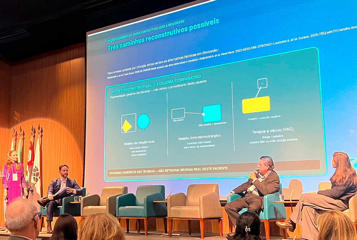Dra Christiana Vanni apresentando o debate BEST CASE, BEST SAVE – Pele